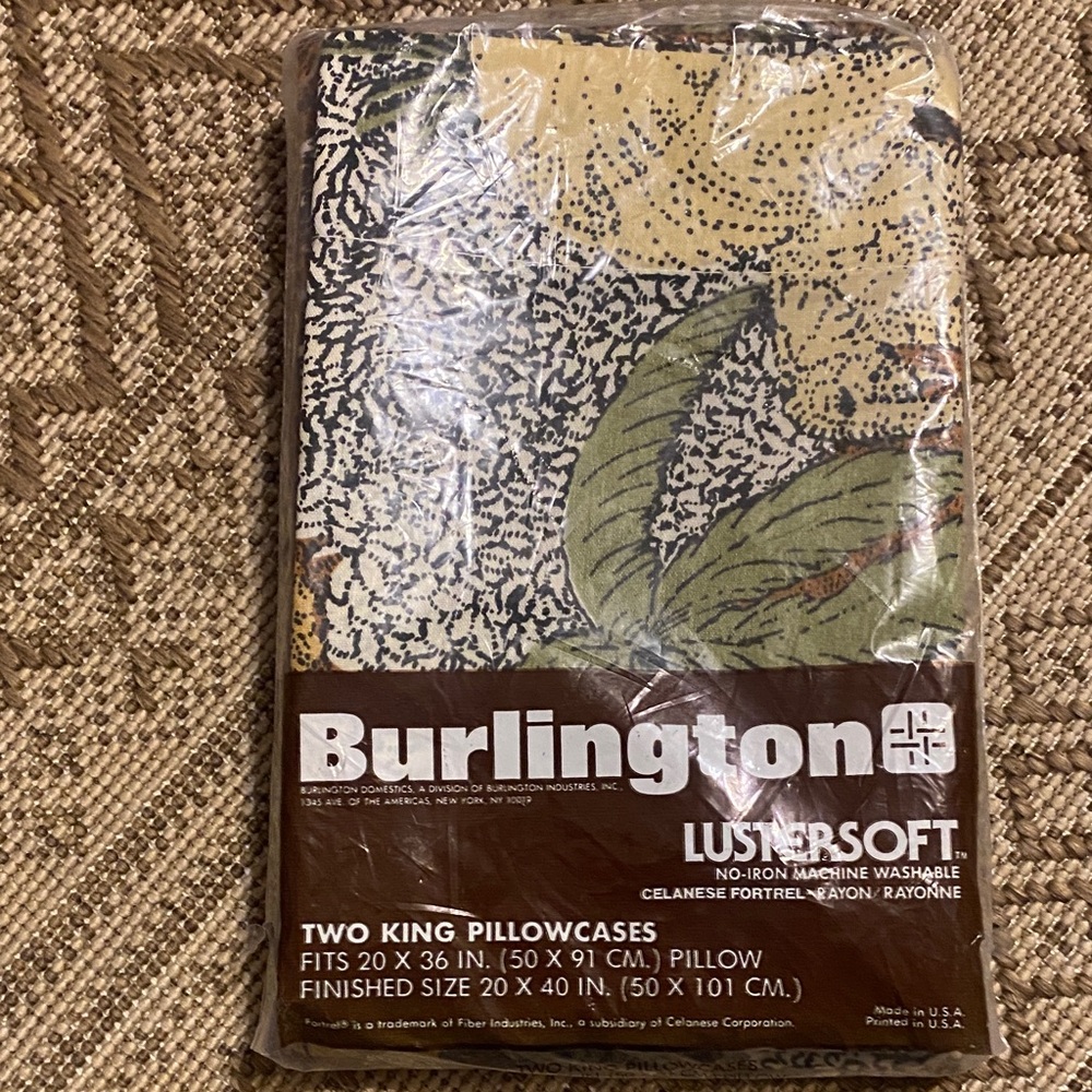 NIP Vintage 90’s? Burlington Lustersoft King Sized Pillowcases 2